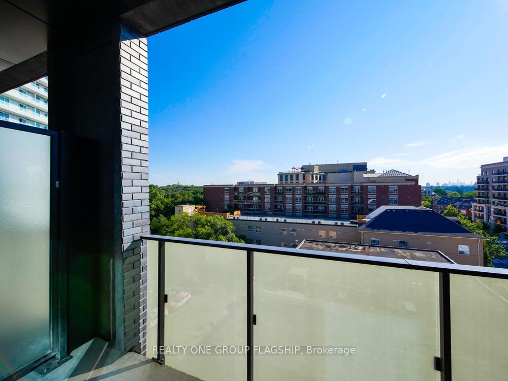 4208 Dundas St W, unit 504 for sale