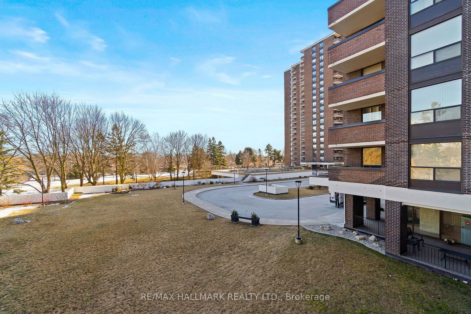 1535 Lakeshore Rd E, unit 209 for rent