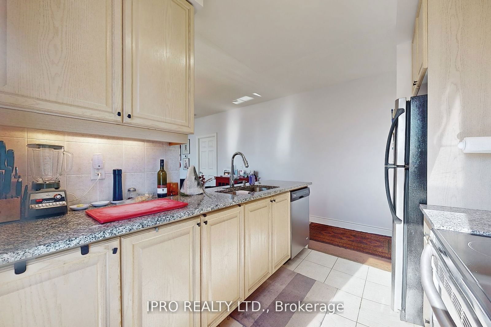 70 High Park Ave, unit 1804 for sale