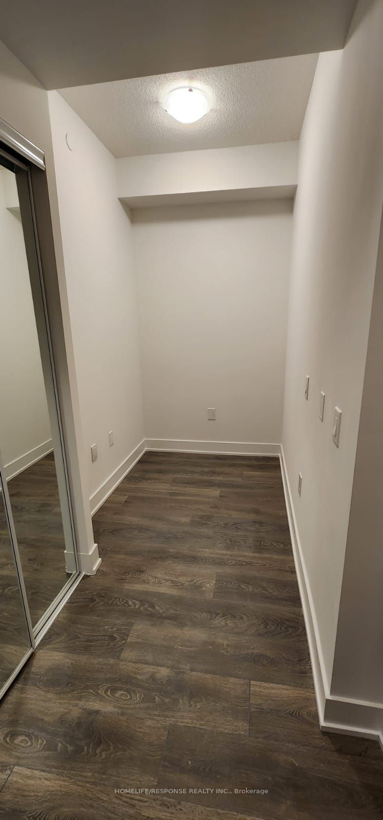 204 BURNHAMTHORPE Rd E, unit 1203 for rent