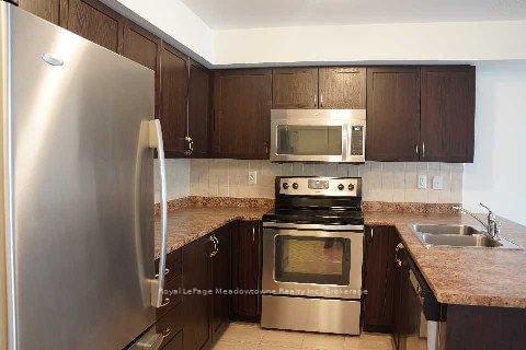 15 Hays Blvd, unit 18 for rent