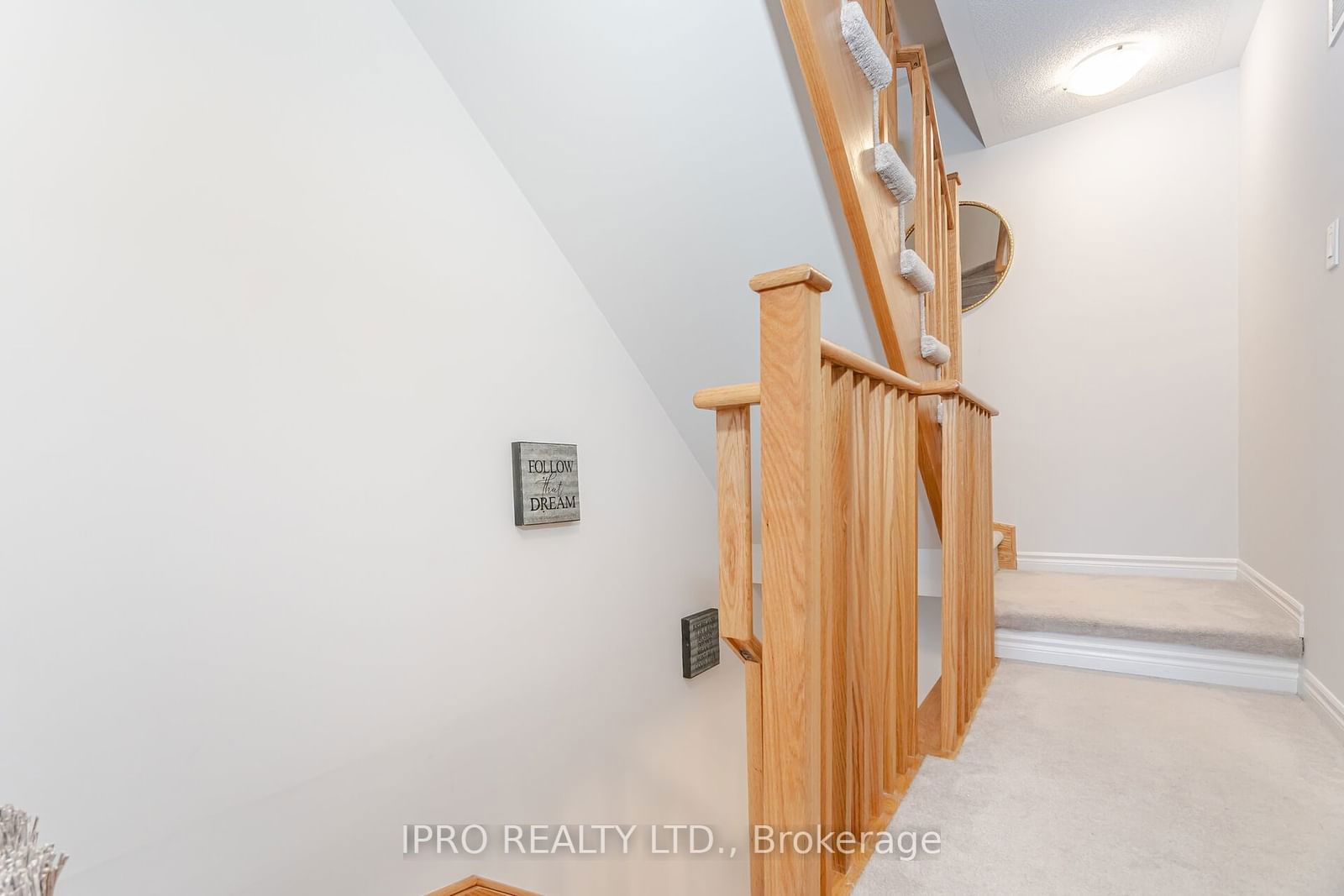 1150 Stroud Lane, unit 4 for sale