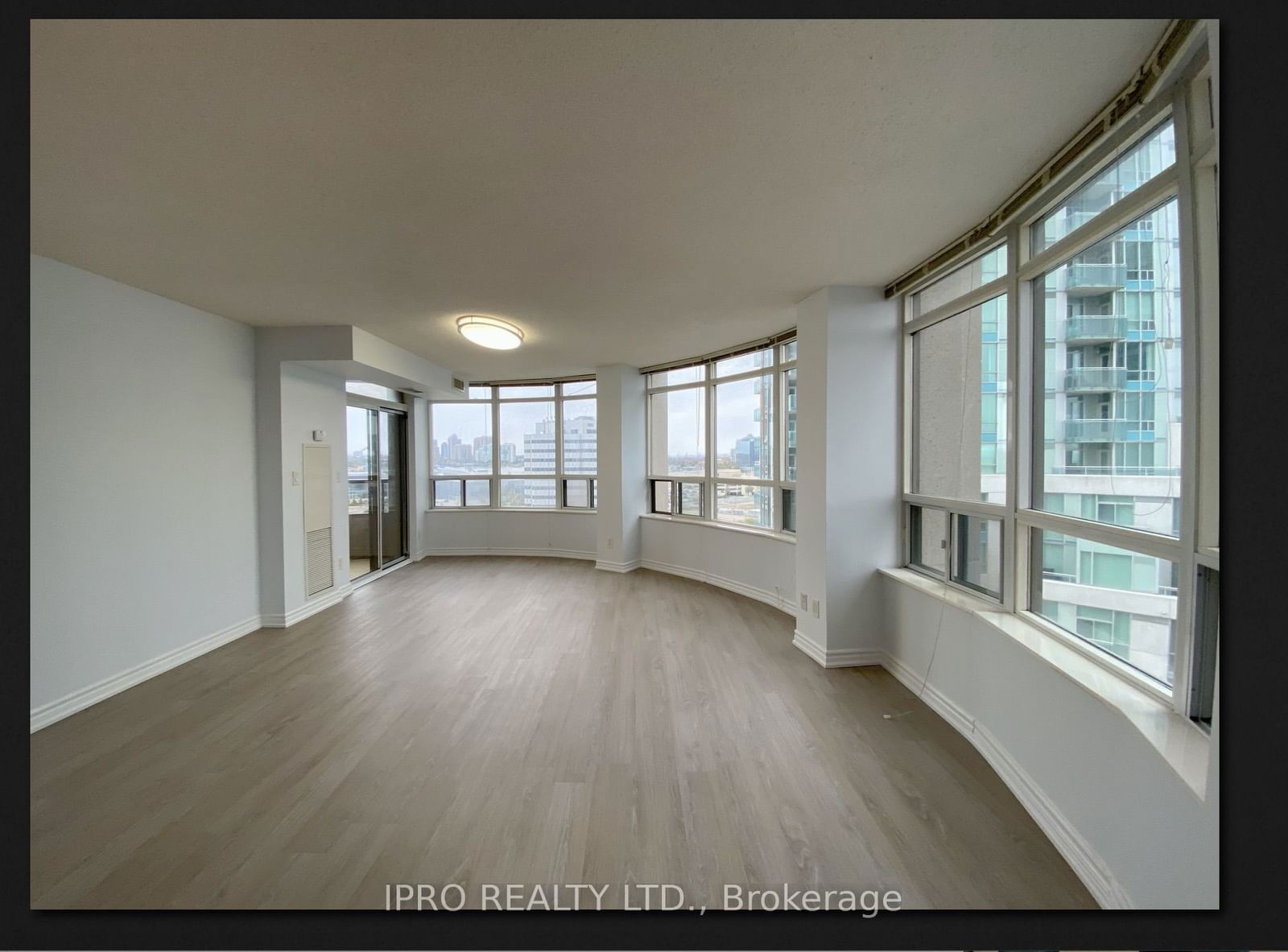 3888 Duke Of York Blvd, unit 1224 for rent