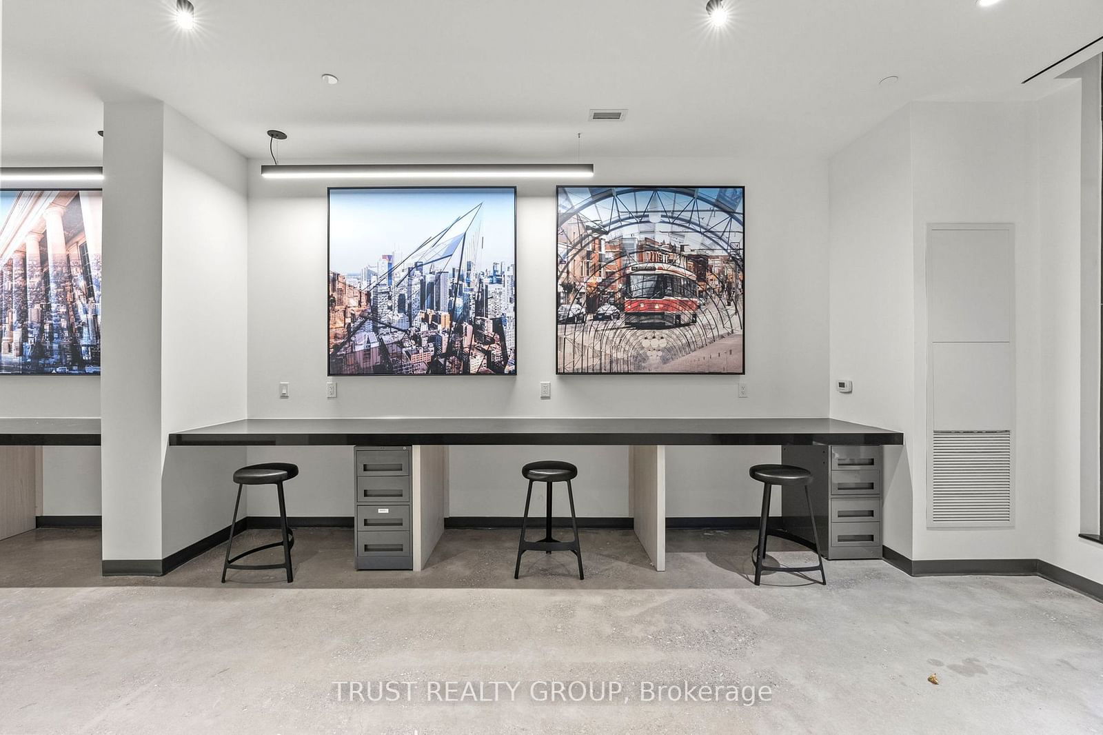 1808 St. Clair Ave W, unit 1102 for sale