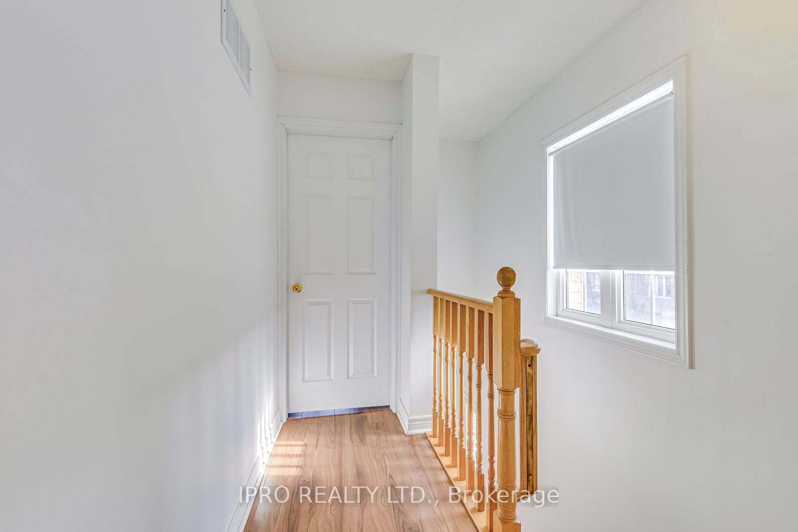 1128 Dundas St West Townhomes, Mississauga, Toronto