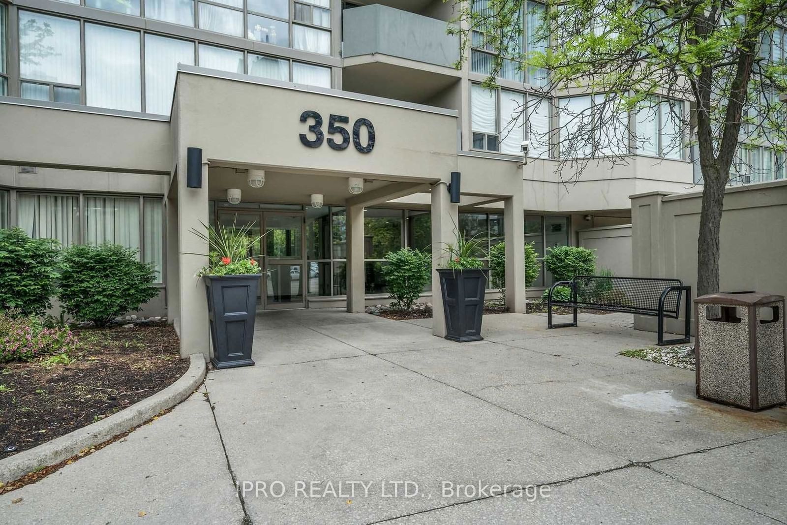 350 Rathburn Rd W, unit 1407 for rent