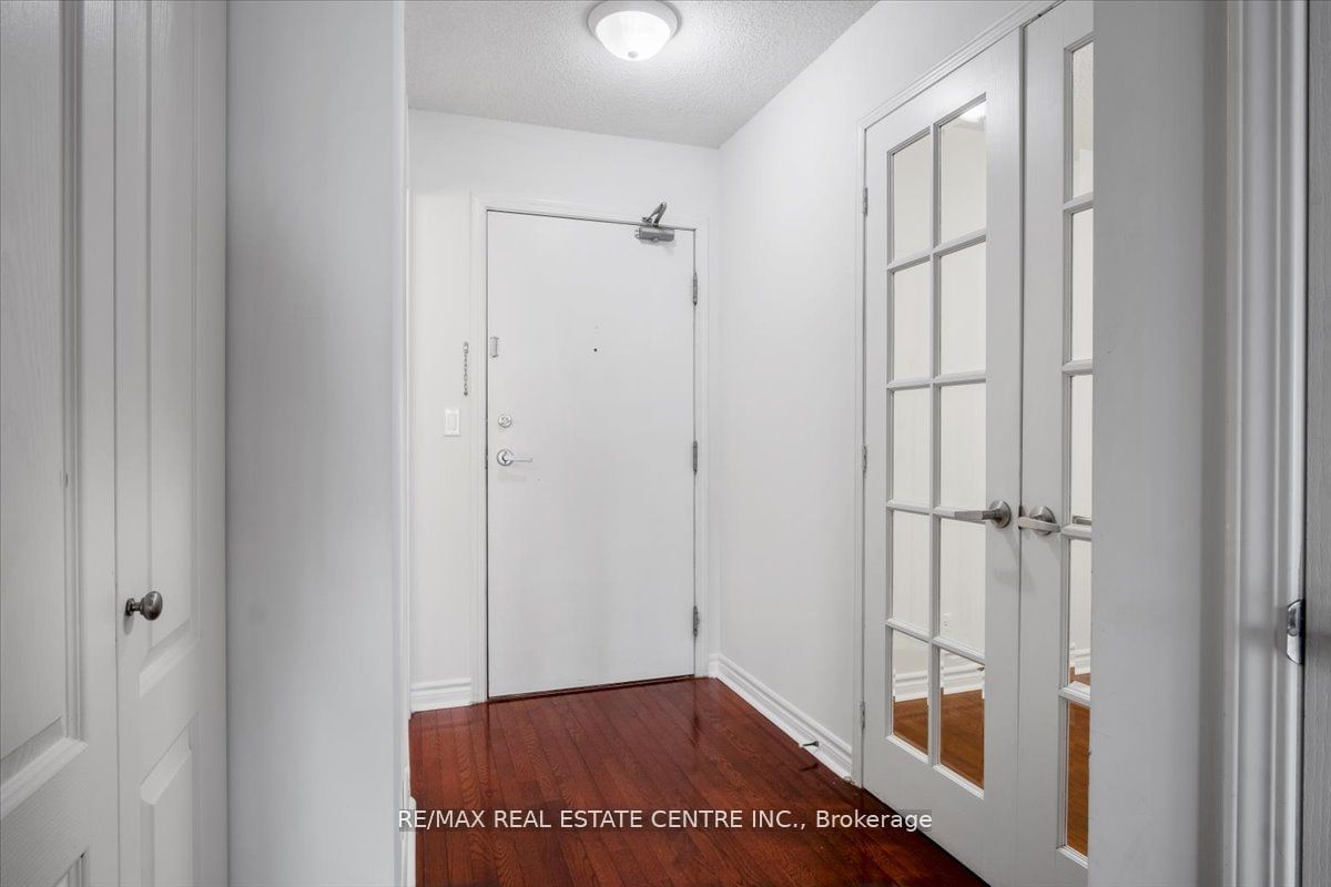 1 Elm Dr, unit 2209 for rent