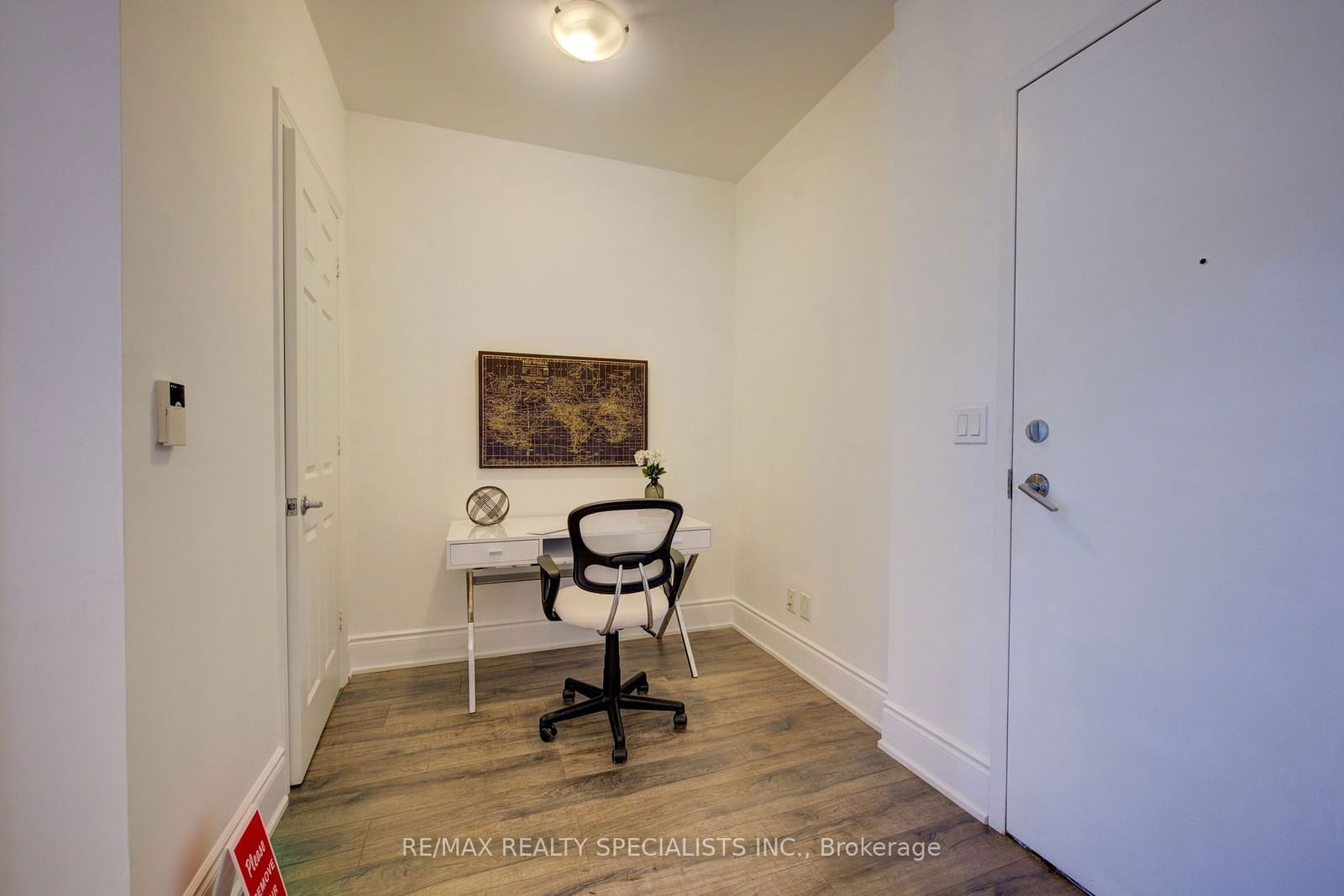 3888 Duke Of York Blvd E, unit 319 for sale