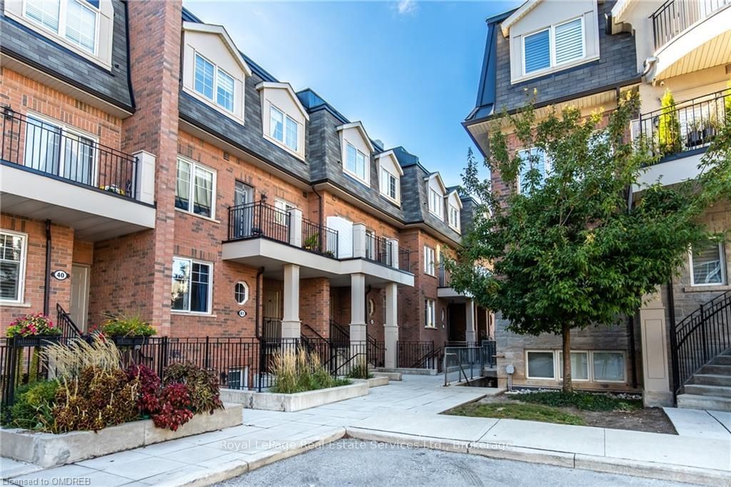 Harmony Village Townhomes, Oakville, Toronto