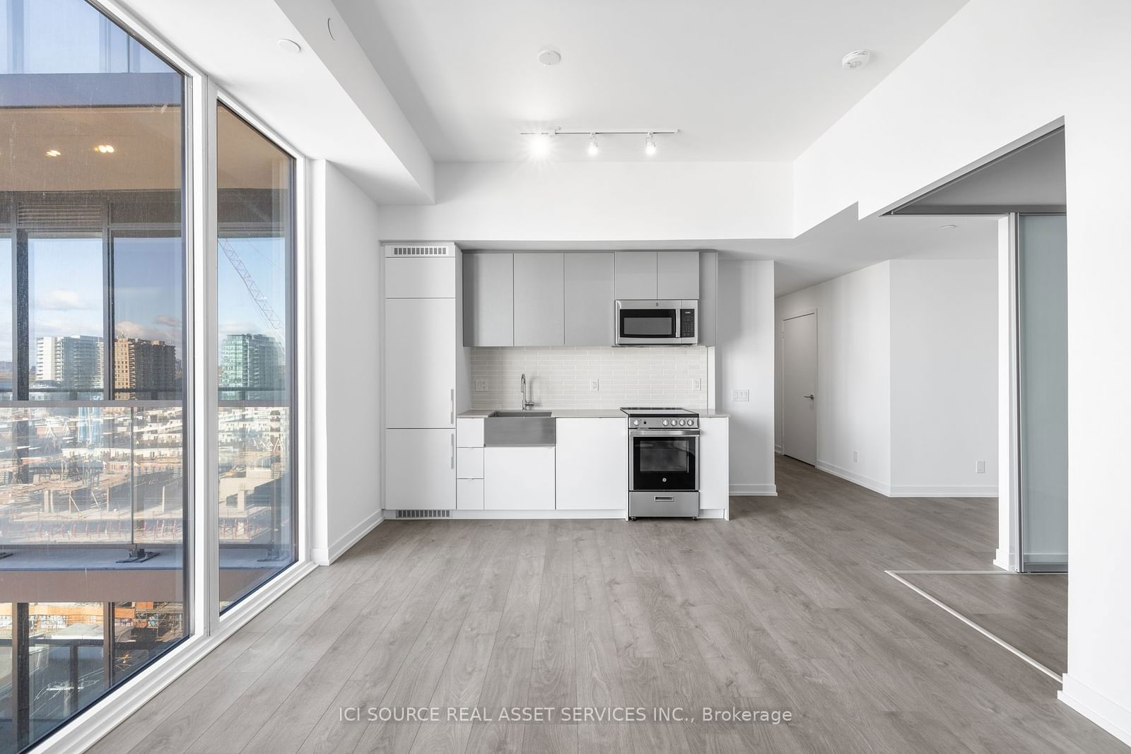 270 Dufferin St, unit 1001 for rent