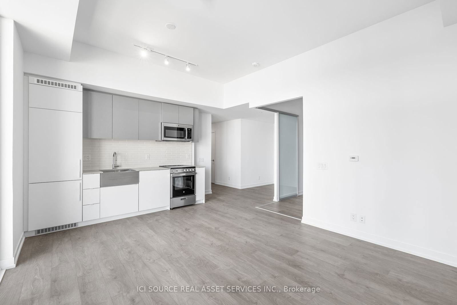 270 Dufferin St, unit 1001 for rent