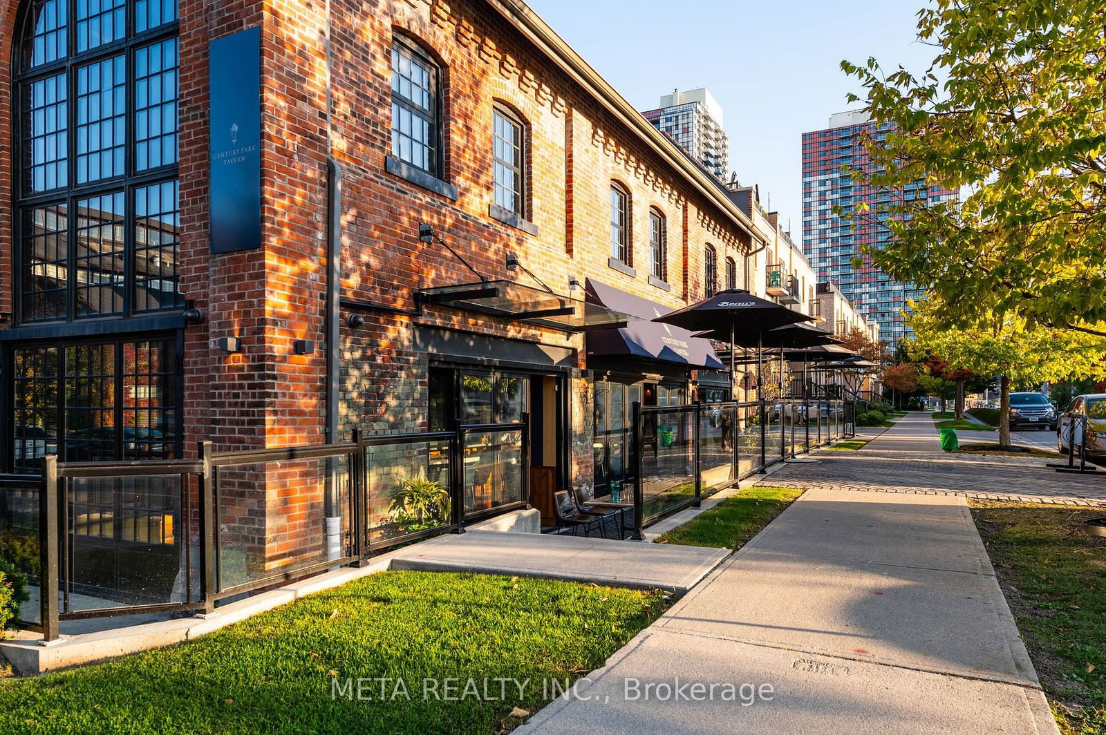 Davenport Village II Condos, West End, Toronto