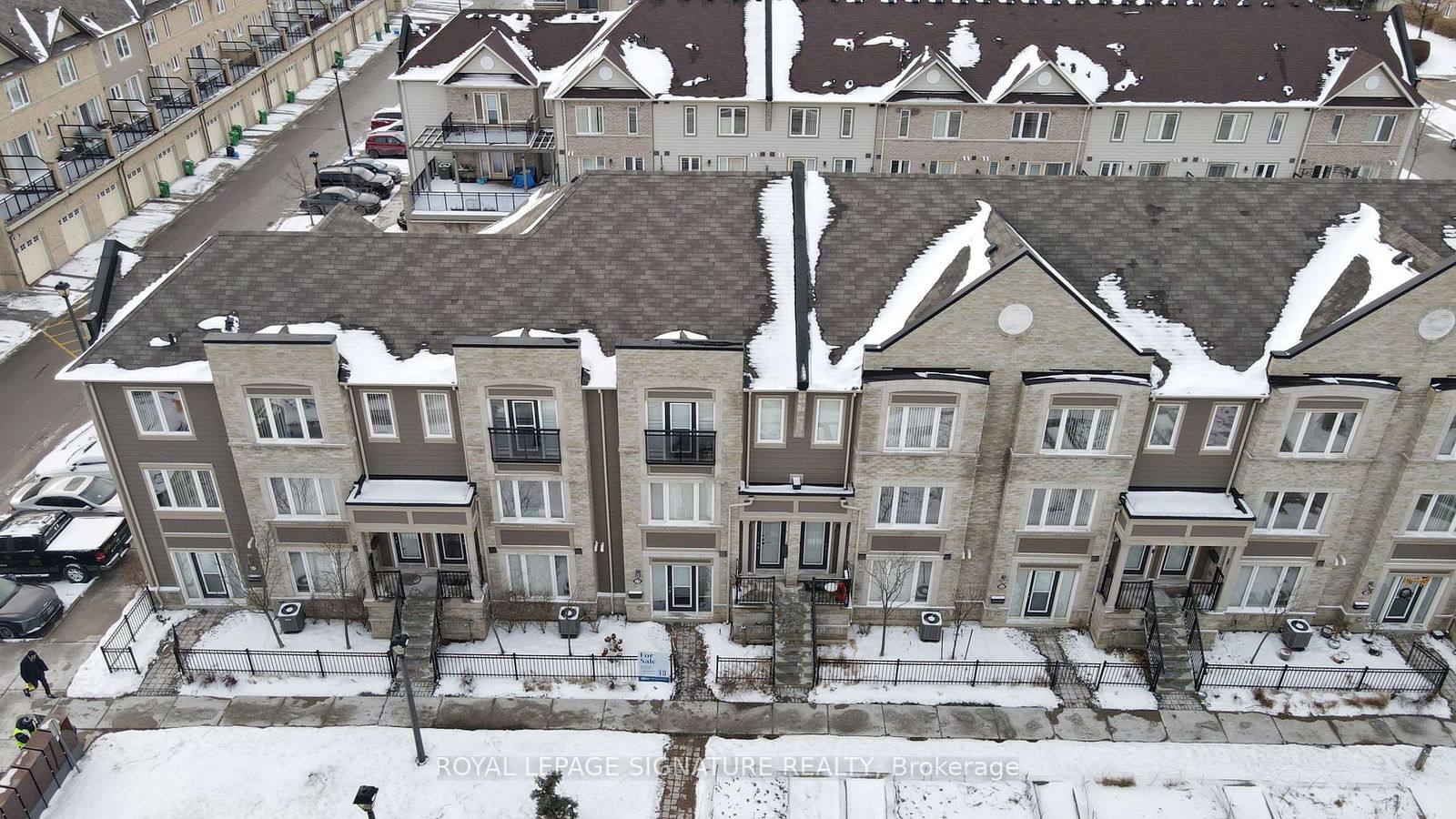 Hazelton Place Townhomes, Mississauga, Toronto