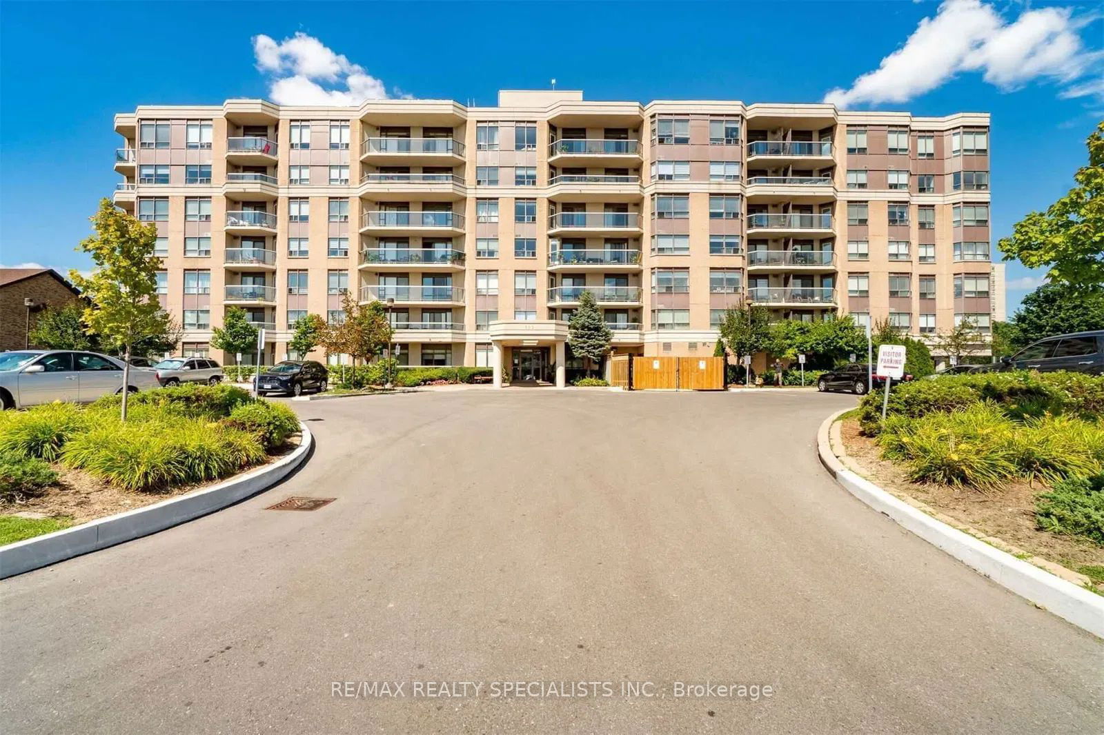 300 Ray Lawson Blvd, unit 403 for rent