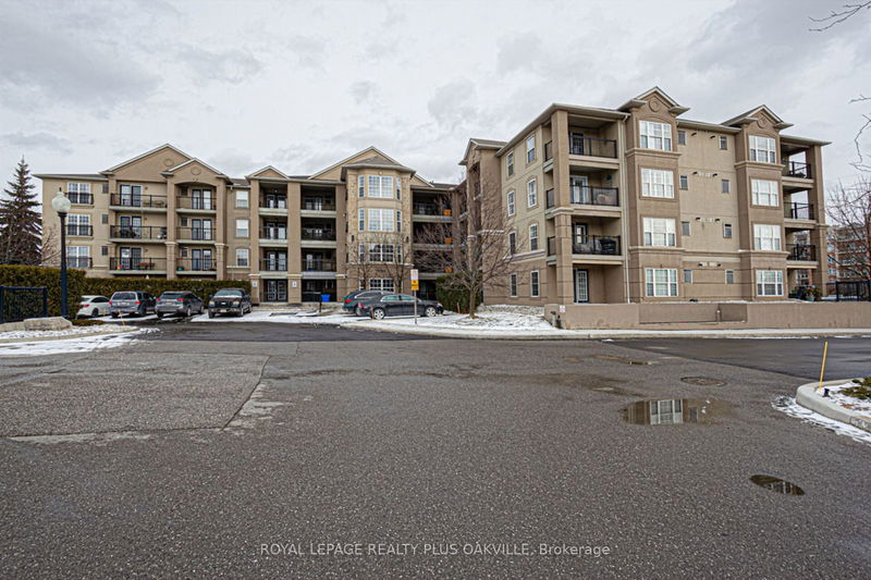 2055 Appleby Line, unit 311 for sale