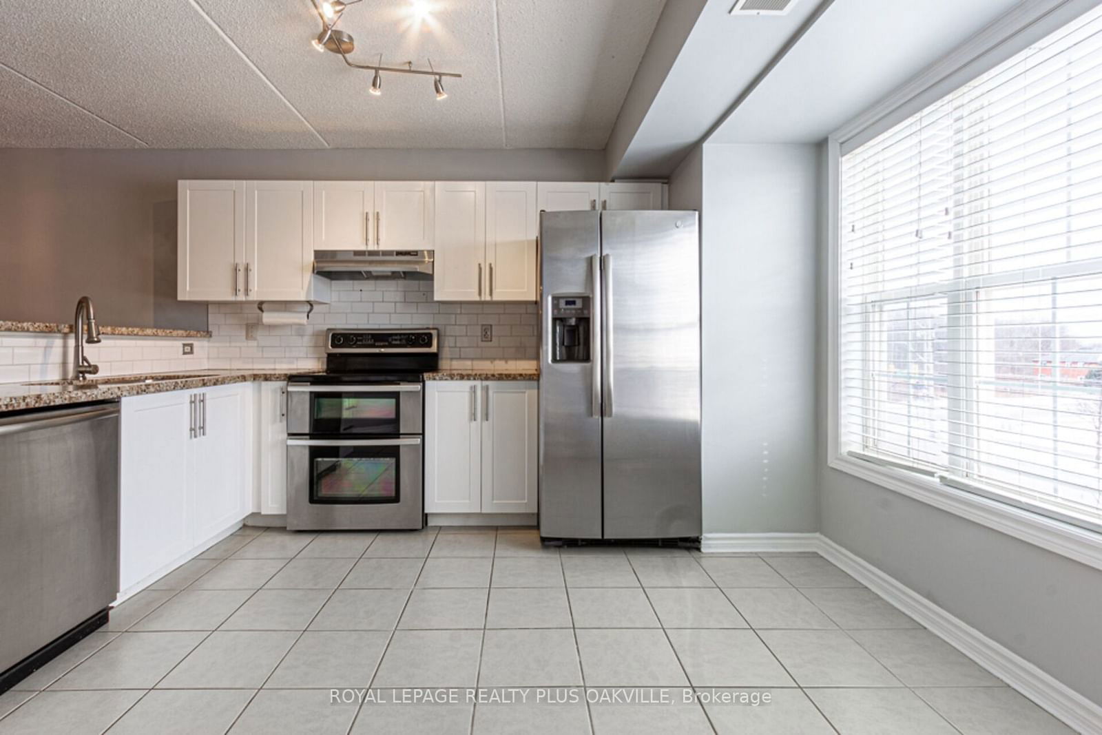 2055 Appleby Line, unit 311 for sale