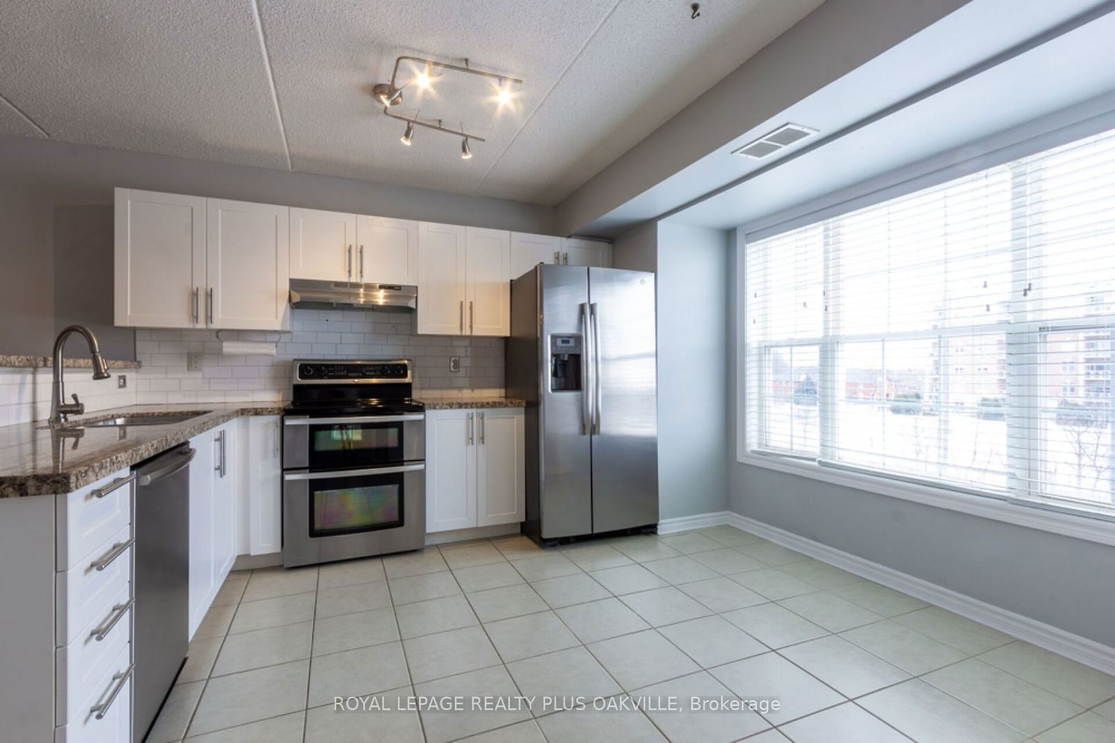 2055 Appleby Line, unit 311 for sale