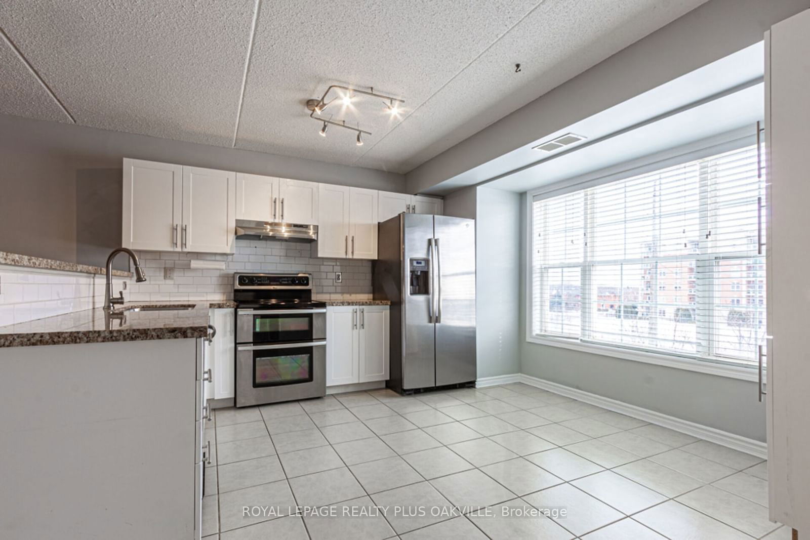 2055 Appleby Line, unit 311 for sale