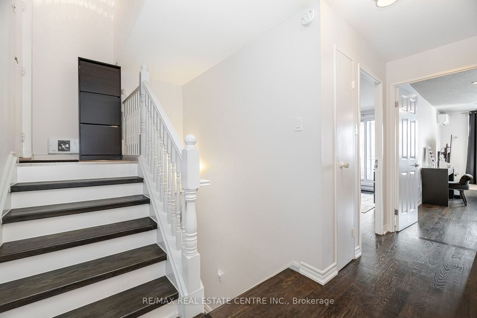 2170 Bromsgrove Road Townhomes, Mississauga, Toronto