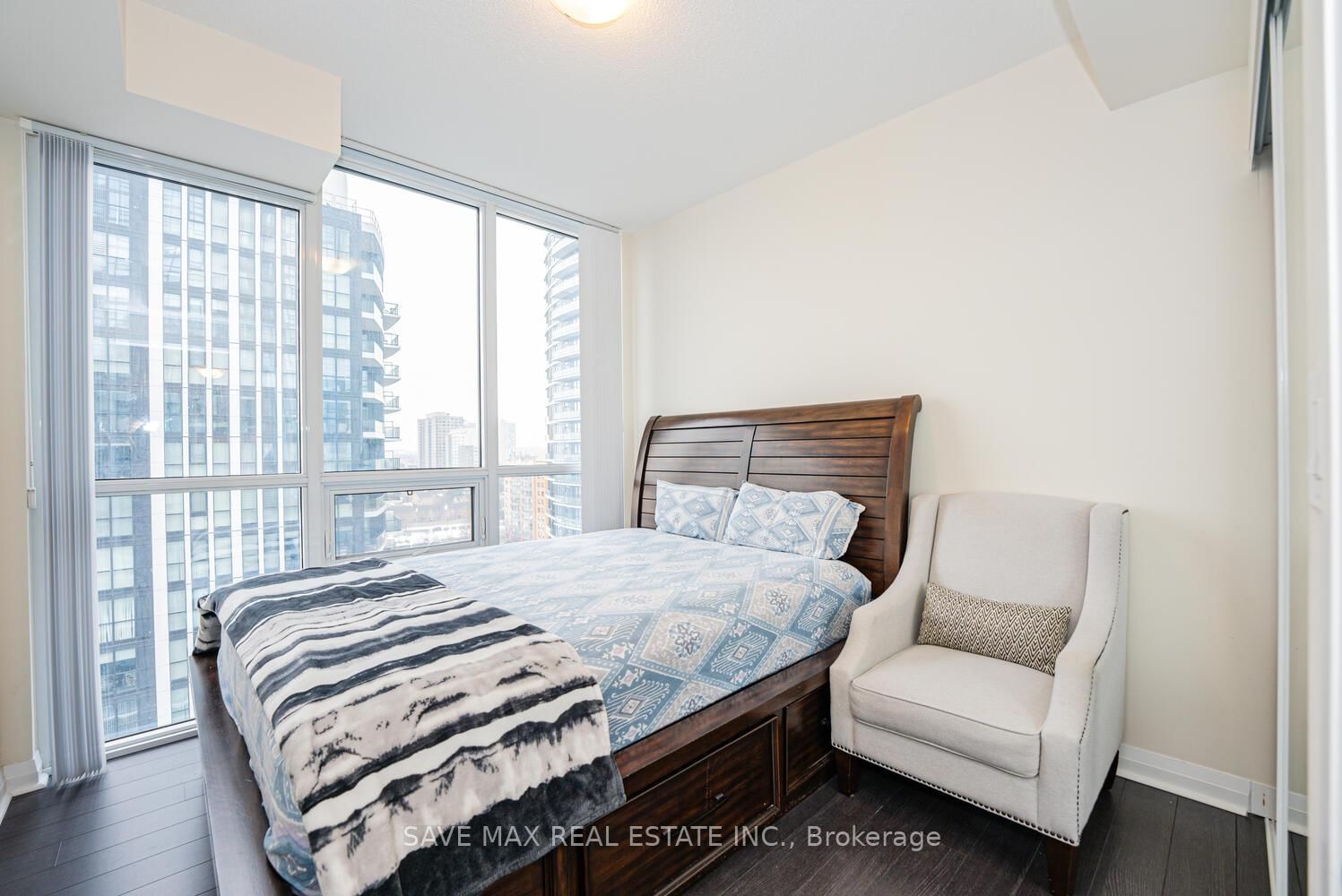 5033 Four Springs Ave, unit 1214 for sale