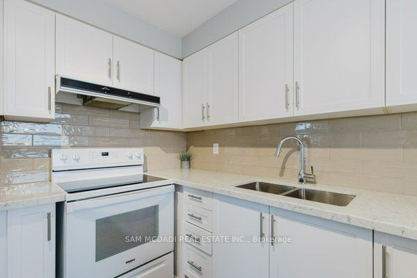 2177 Burnhamthorpe Rd W, unit 1309 for sale