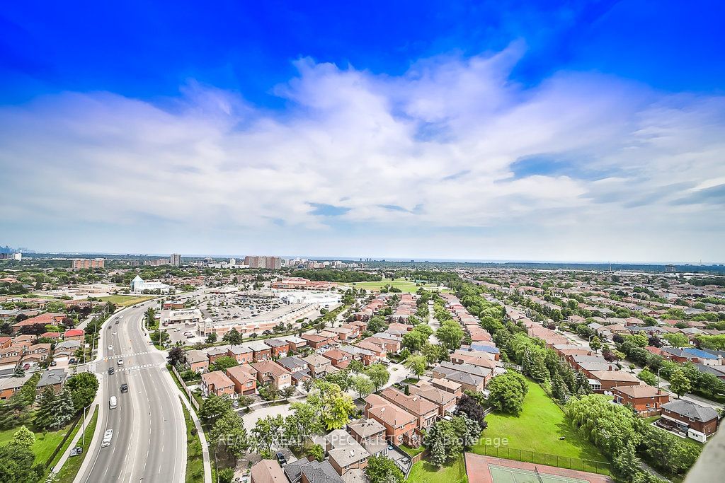 Centre IV Condos, Mississauga, Toronto