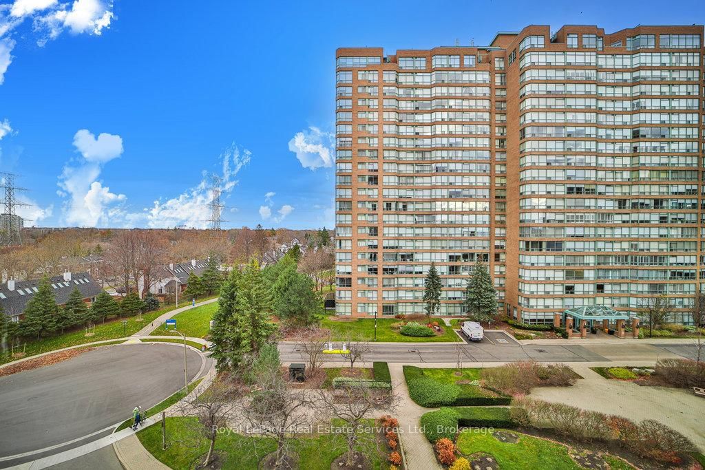 1276 Maple Crossing Blvd W, unit 1208 for sale