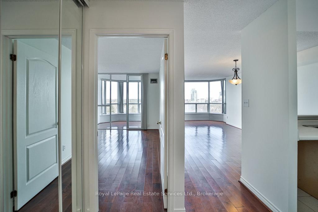 1276 Maple Crossing Blvd W, unit 1208 for sale