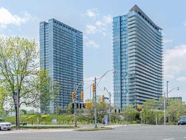 105 The Queensway Way, unit 803 for rent