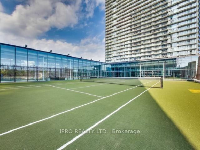 105 The Queensway Way, unit 803 for rent