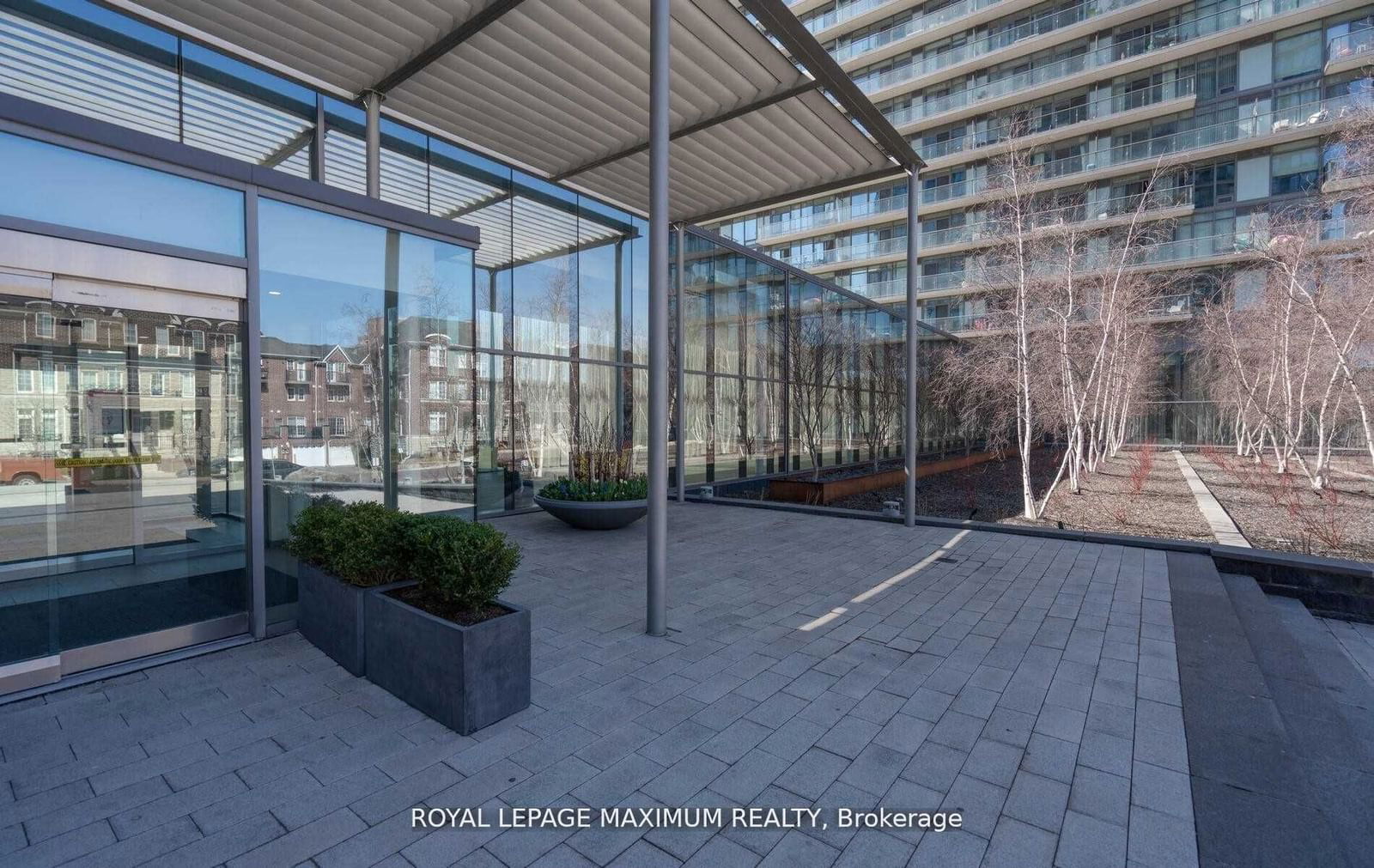 105 The Queensway Ave, unit 2913 for rent