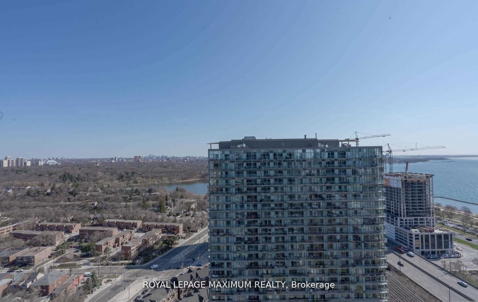 105 The Queensway Ave, unit 2913 for rent