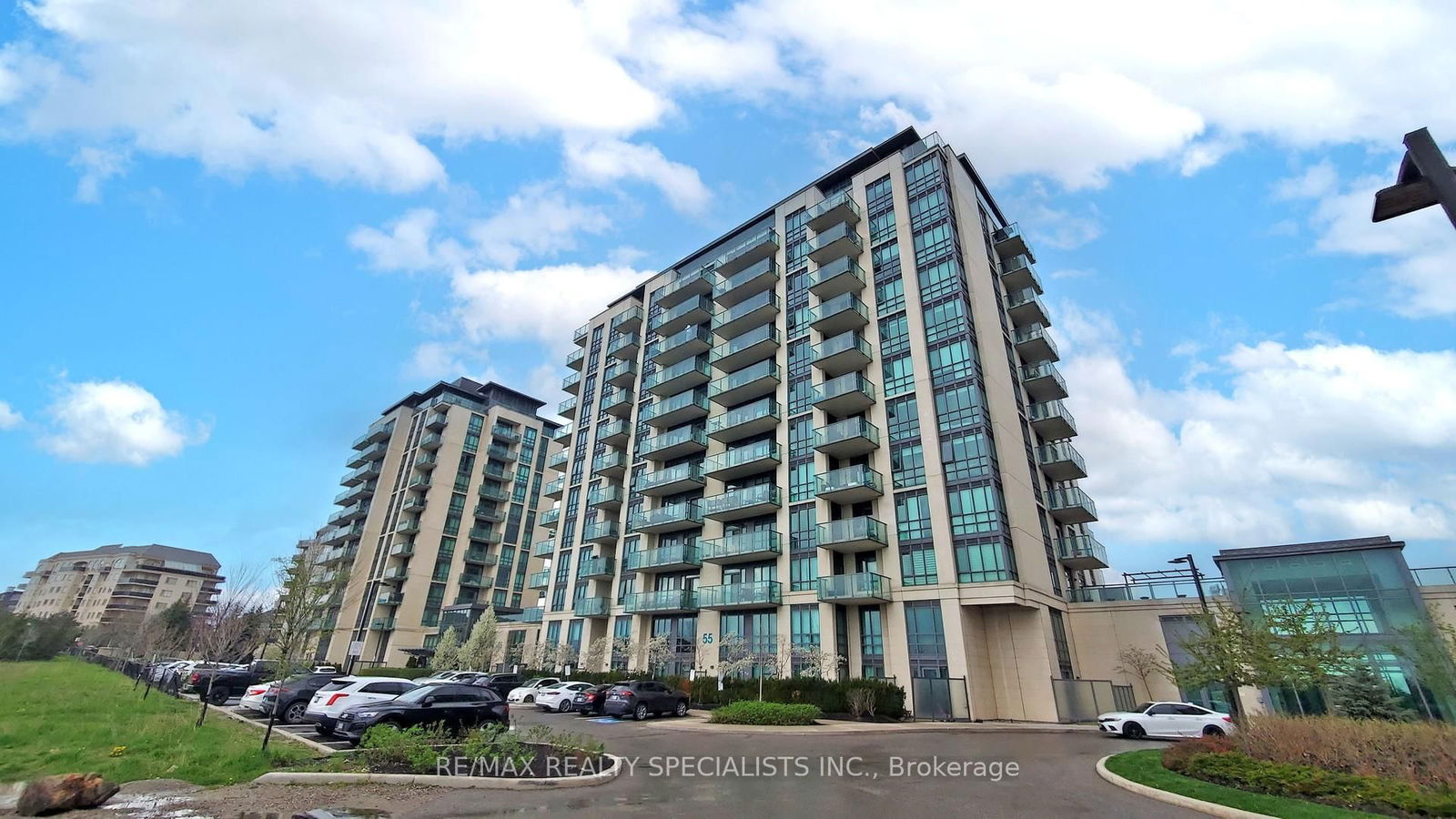 55 Yorkland Blvd, unit 102 for sale