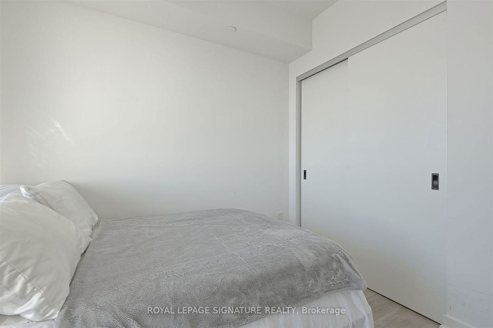 36 Zorra St, unit 1202 for sale