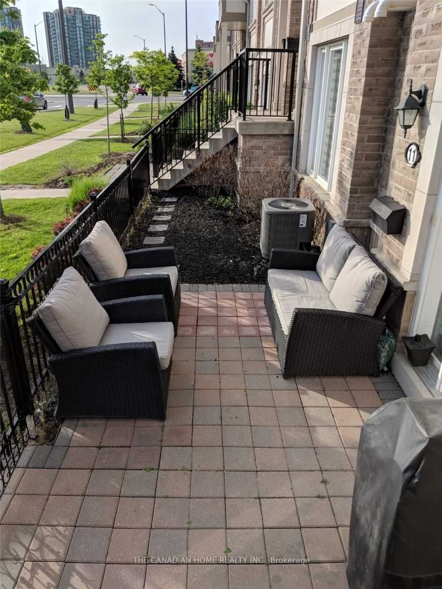 Hazelton Place Townhomes, Mississauga, Toronto