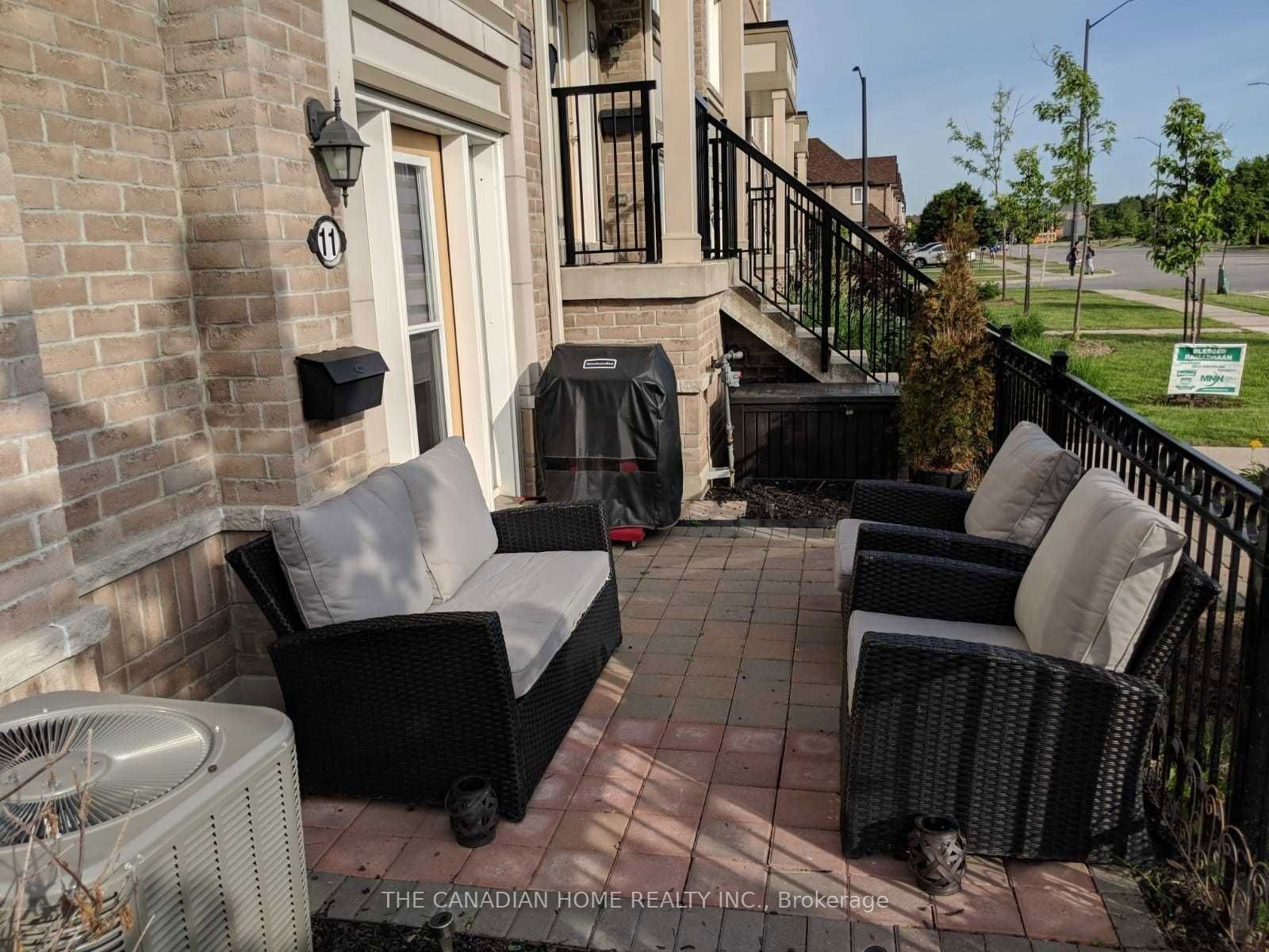 Hazelton Place Townhomes, Mississauga, Toronto