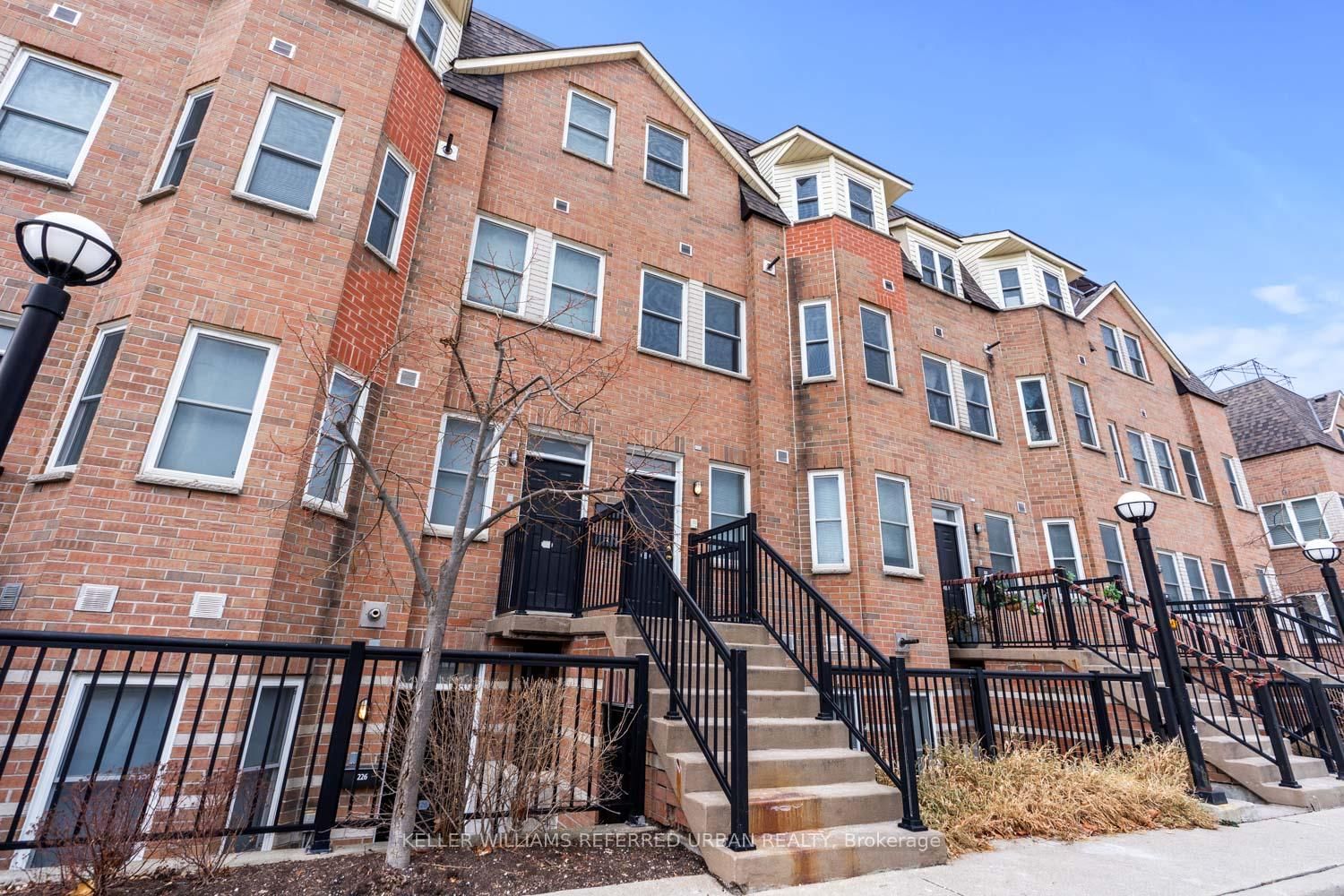 760 Lawrence Ave W, unit 225 for rent