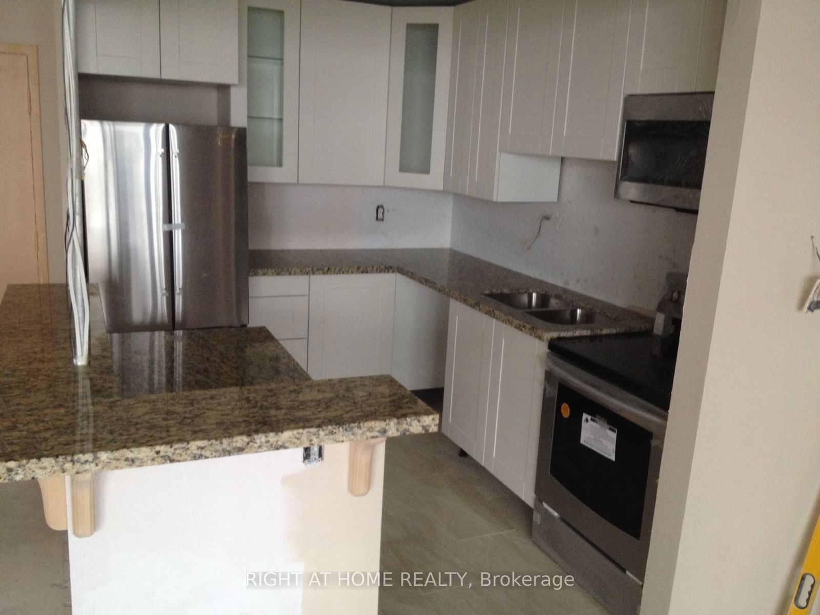 3390 Weston Rd, unit 1809 for rent