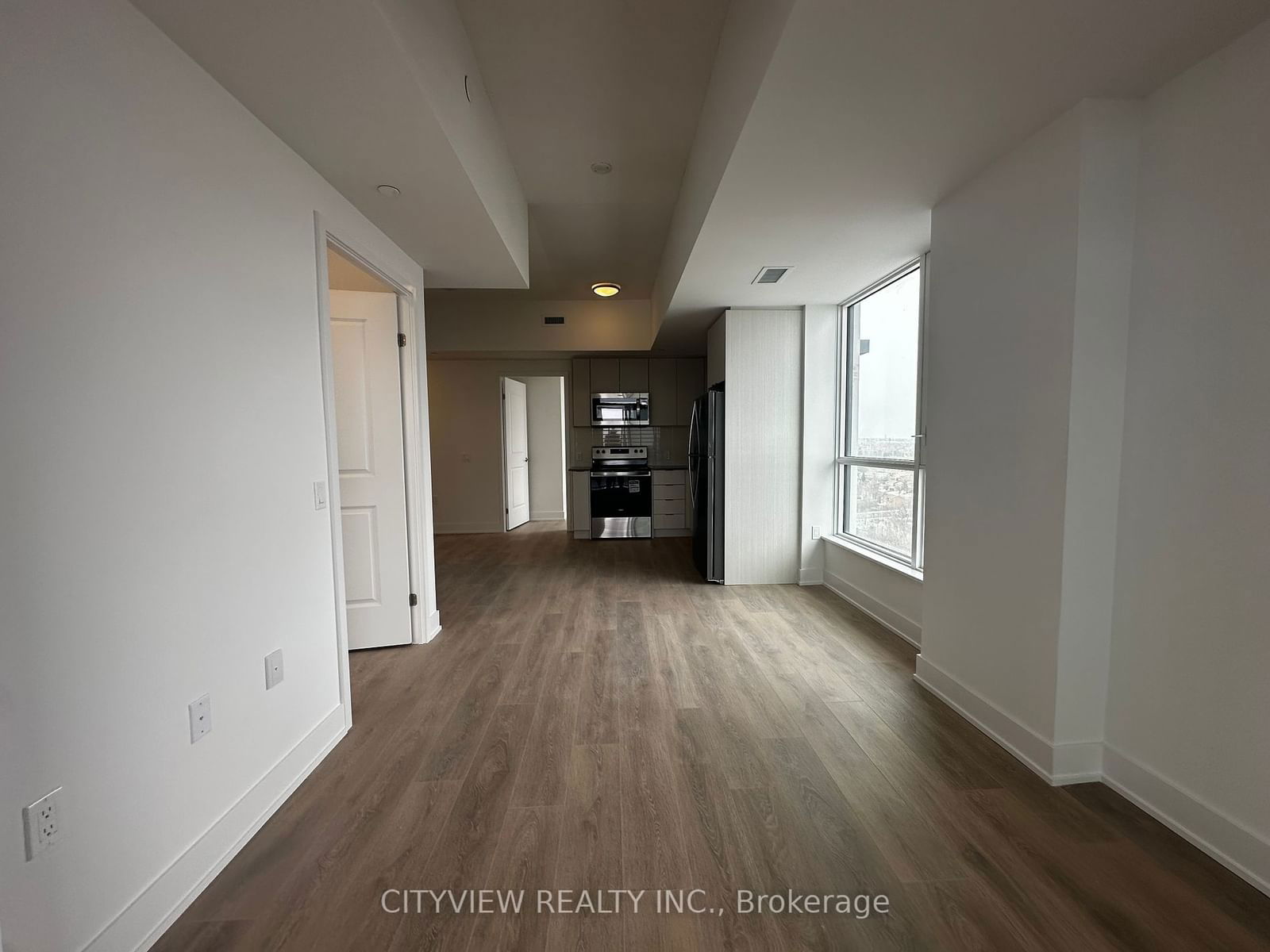 204 Burnhamthorpe Rd E, unit 1609 for rent