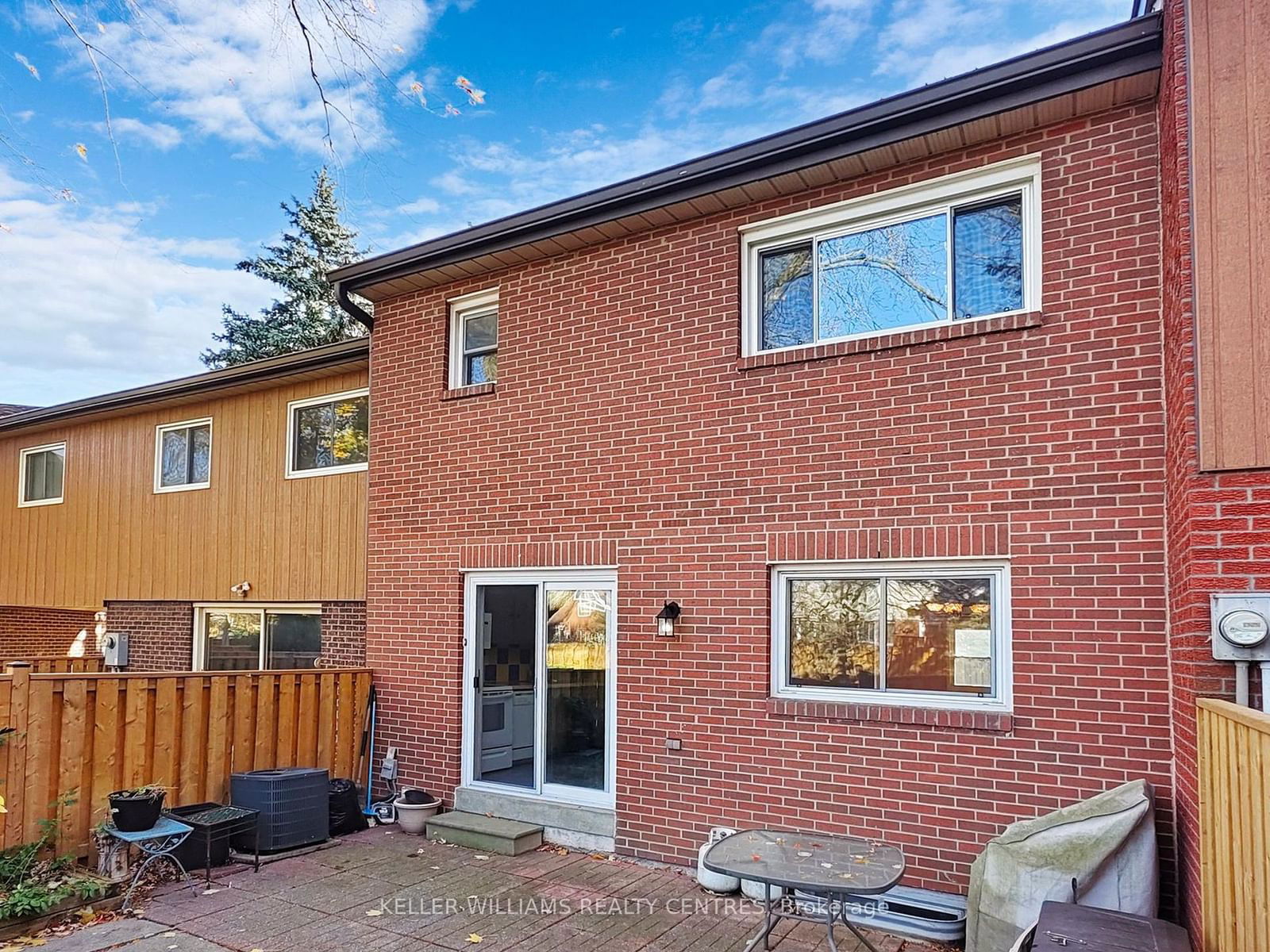 2825 Gananoque Drive Townhomes, Mississauga, Toronto