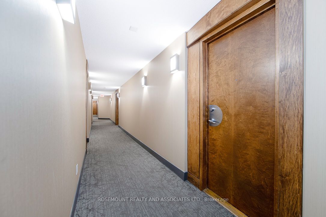 3880 Duke Of York Blvd, unit 1910 for rent