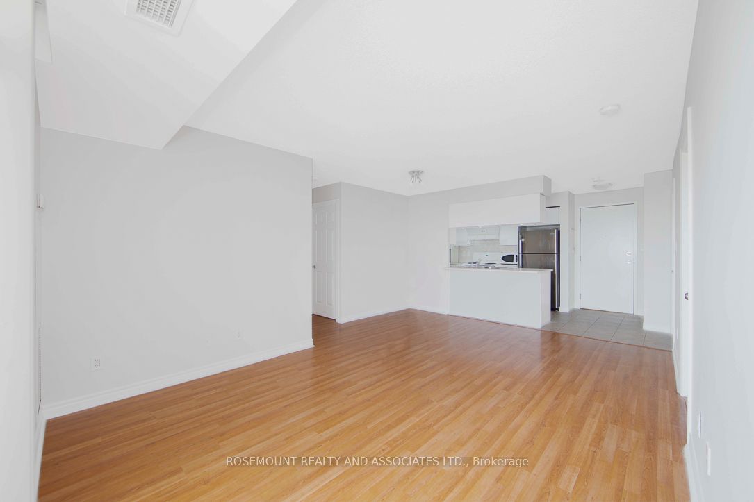 3880 Duke Of York Blvd, unit 1910 for rent