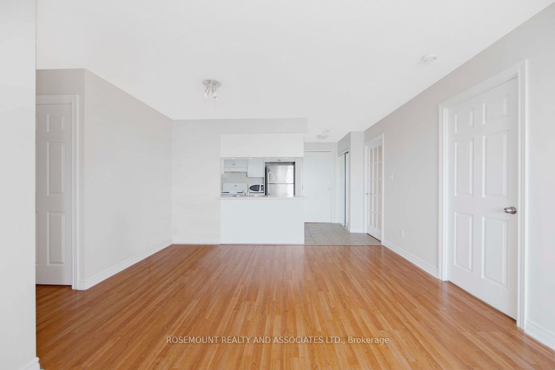 3880 Duke Of York Blvd, unit 1910 for rent