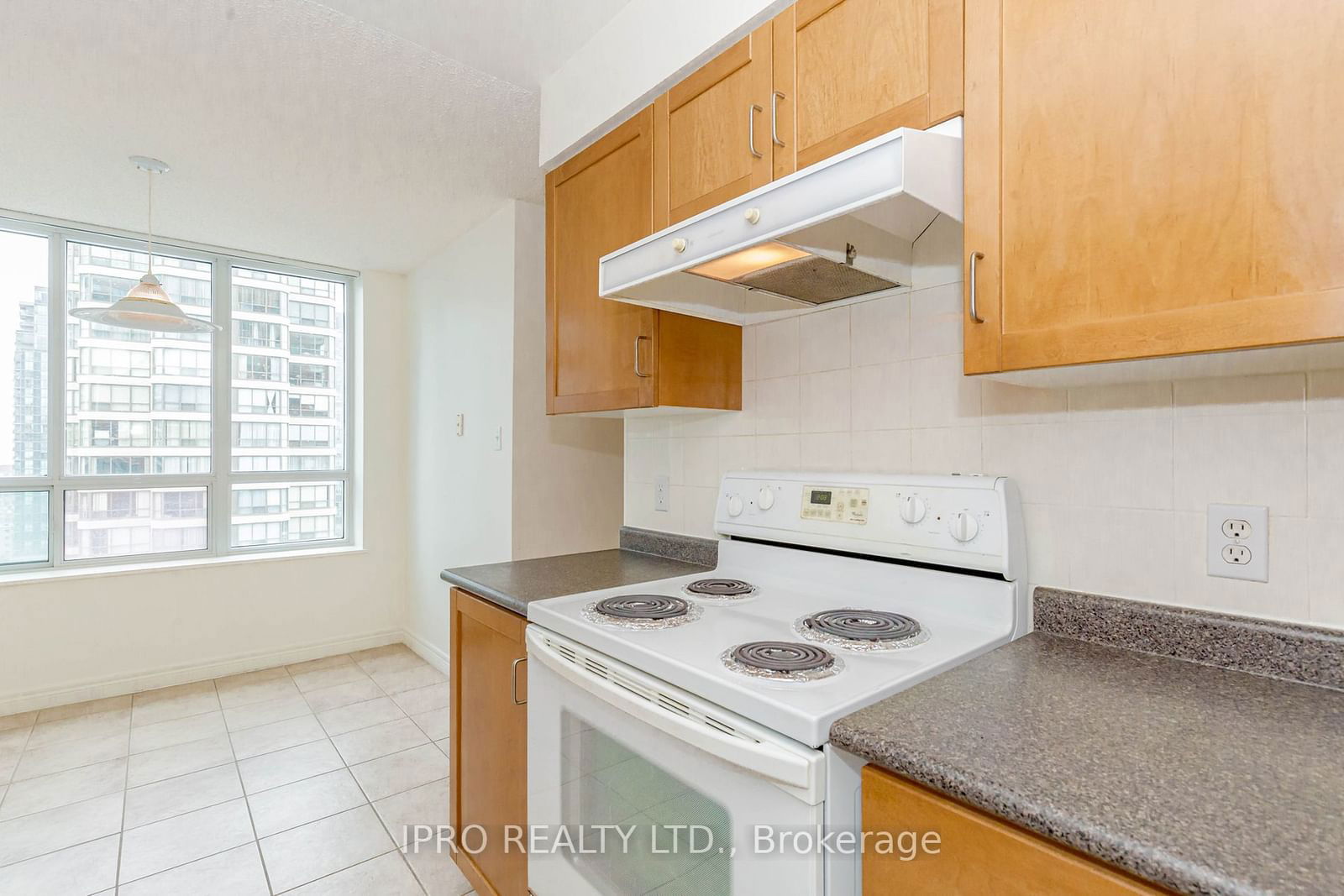 156 Enfield Pl, unit 2007 for rent