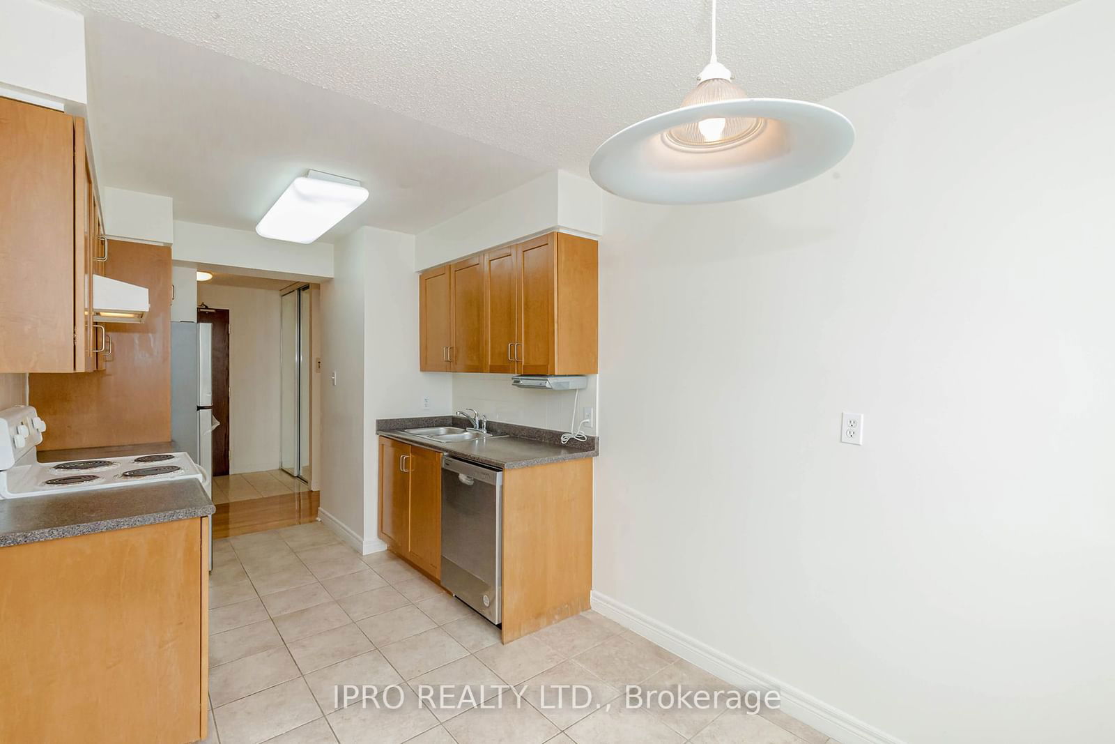 156 Enfield Pl, unit 2007 for rent