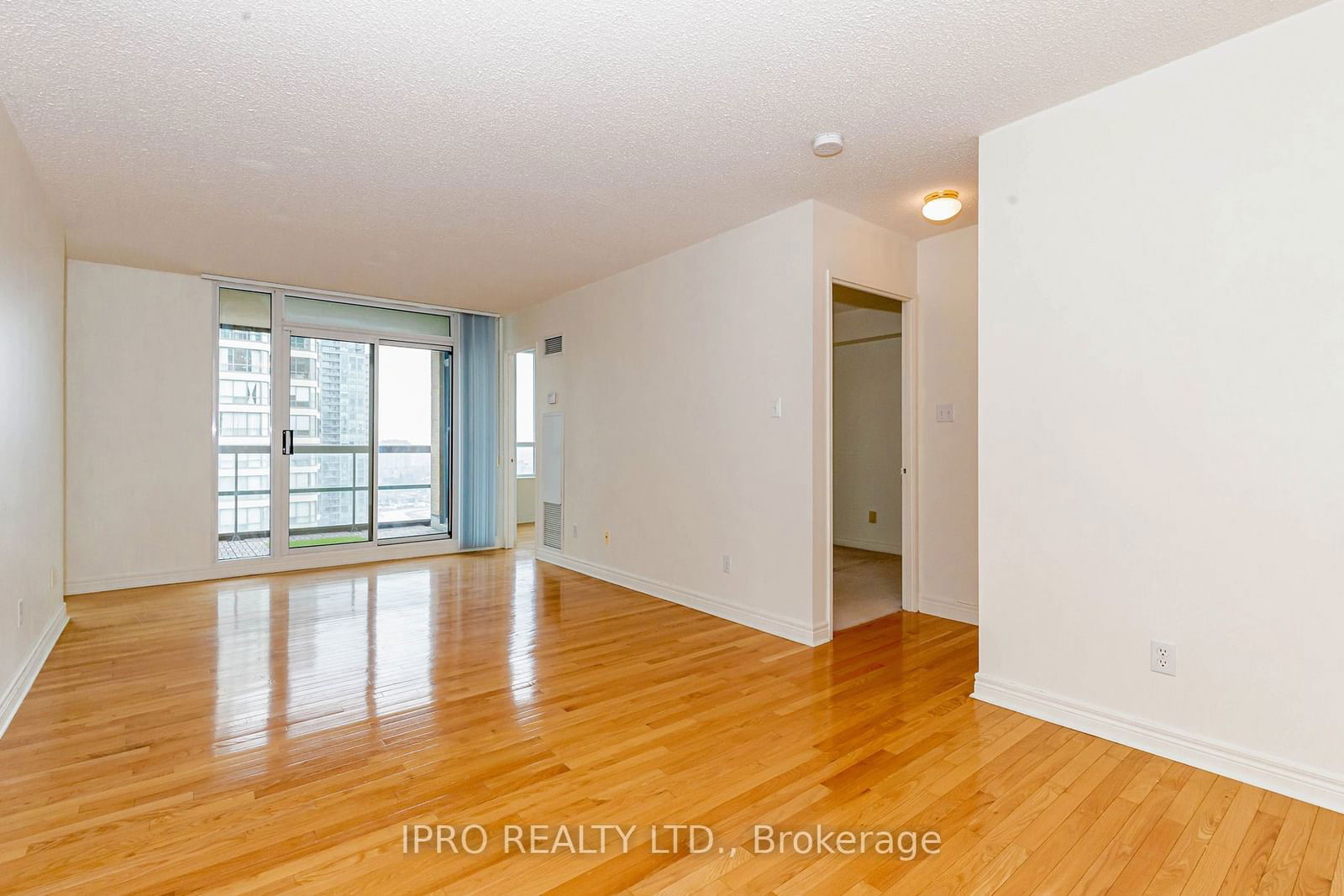 156 Enfield Pl, unit 2007 for rent