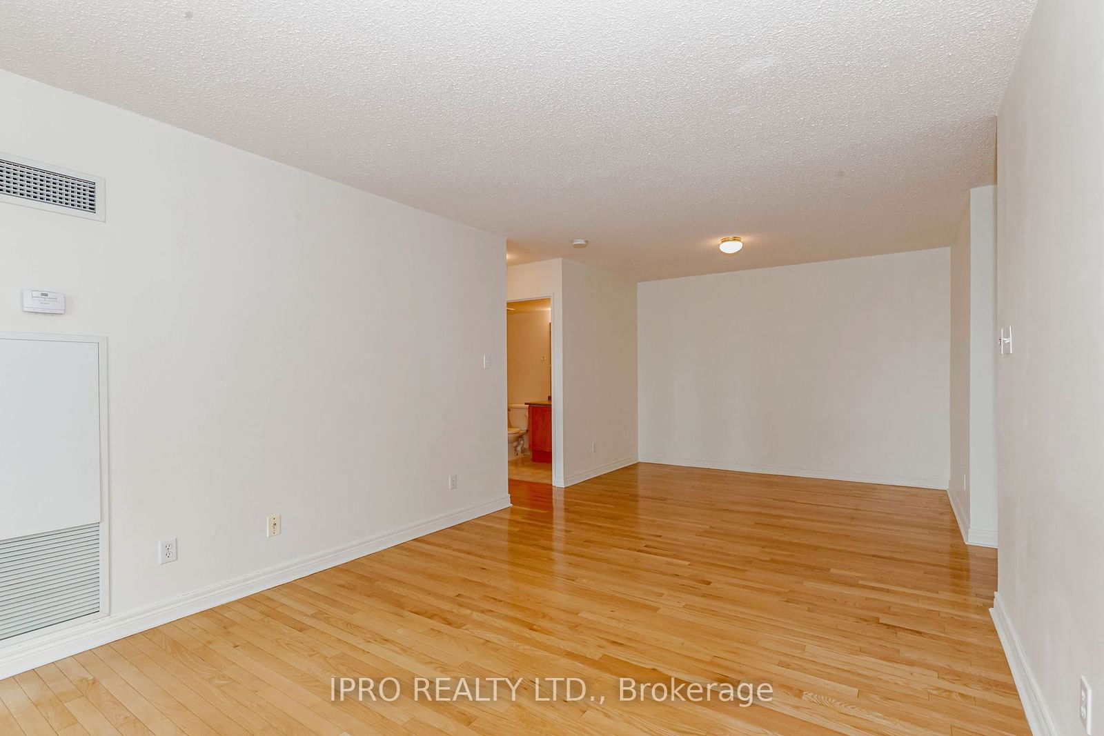 156 Enfield Pl, unit 2007 for rent