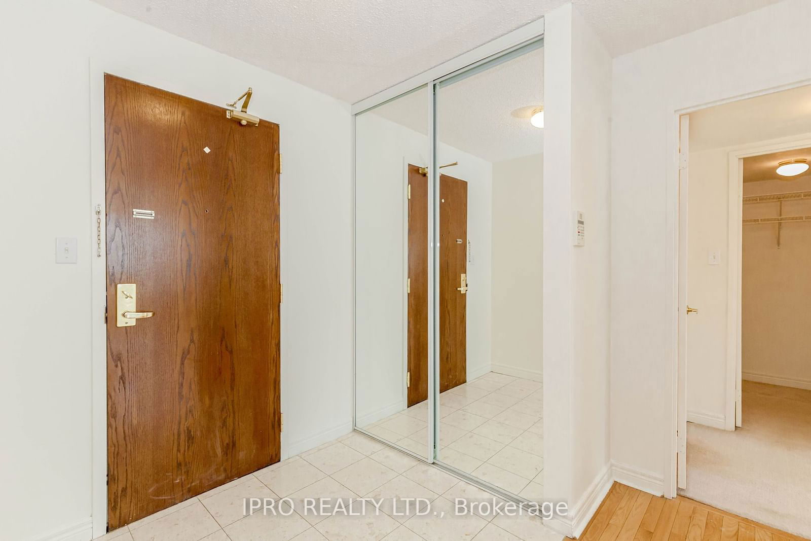 156 Enfield Pl, unit 2007 for rent