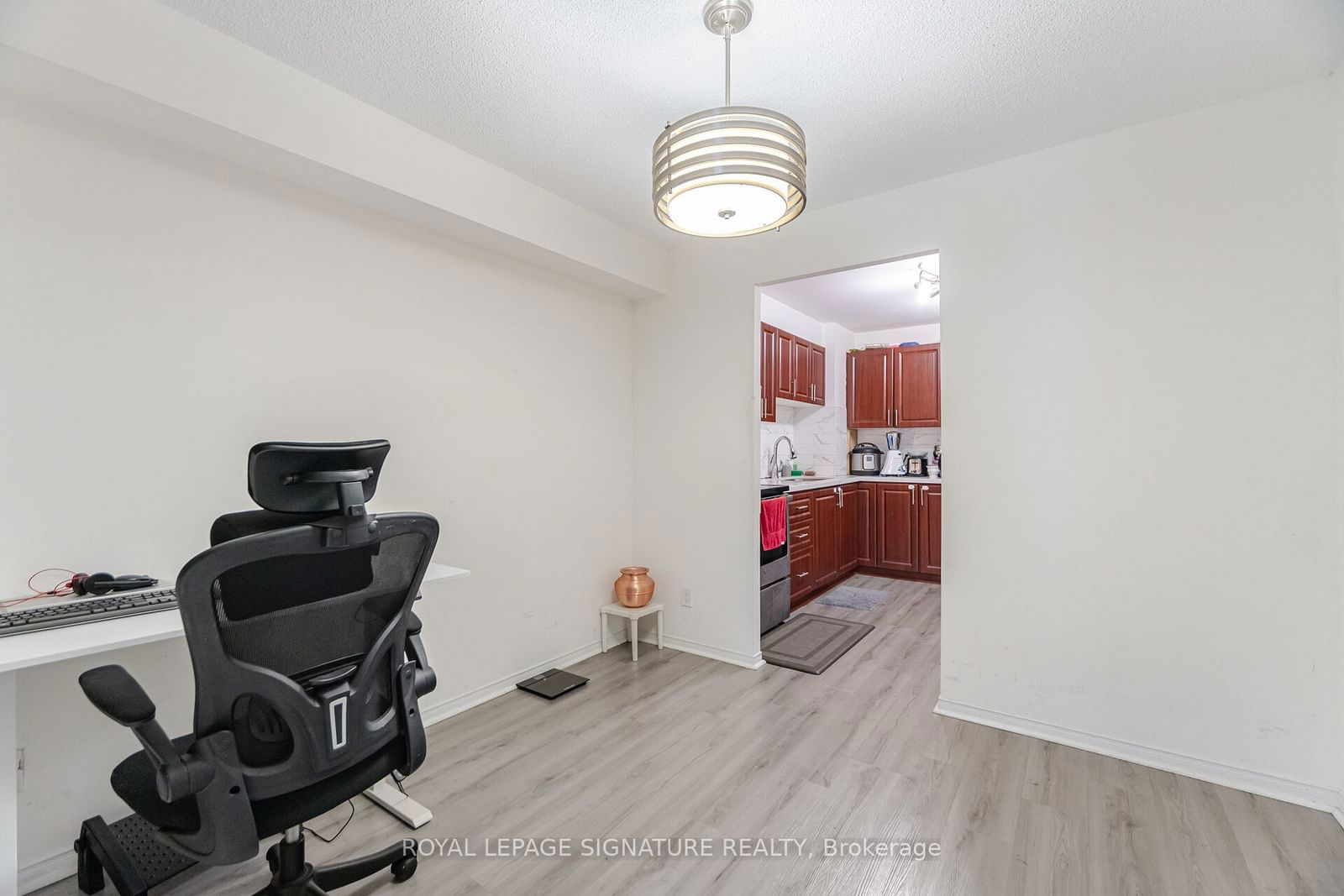 155 Hillcrest Ave, unit 1414 for sale