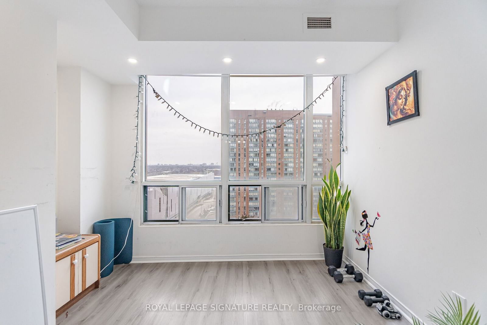 155 Hillcrest Ave, unit 1414 for sale